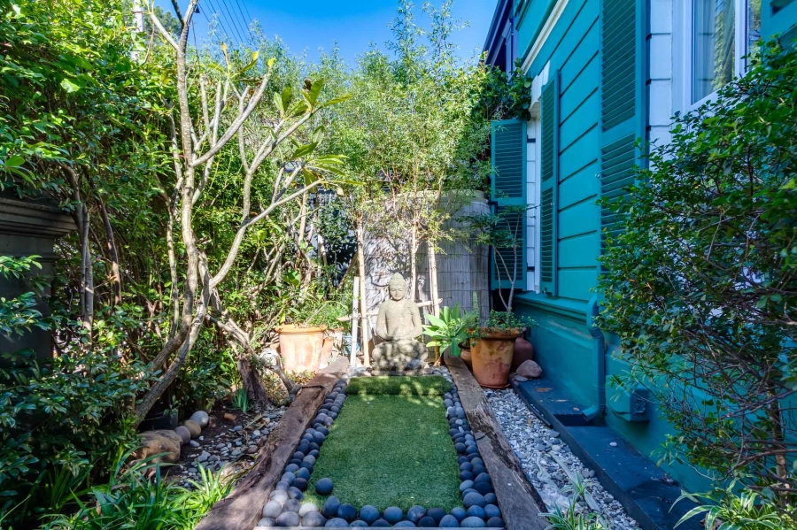 5 Bedroom Property for Sale in Gardens Western Cape